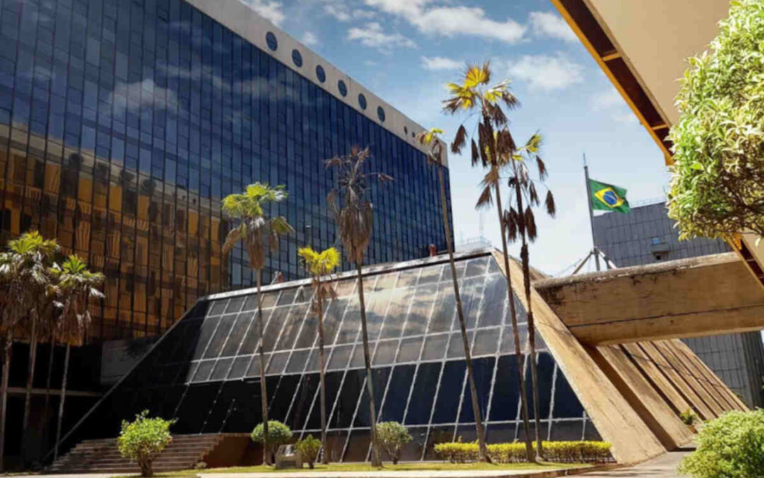 Anatel detalha nova fase do plano contra provedores clandestinos