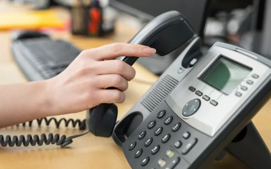 Novas áreas locais de telefonia fixa chegam a seis estados no domingo