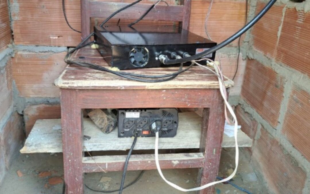 Anatel e PF desarticulam rádio clandestina em Ninheira, no Norte de Minas